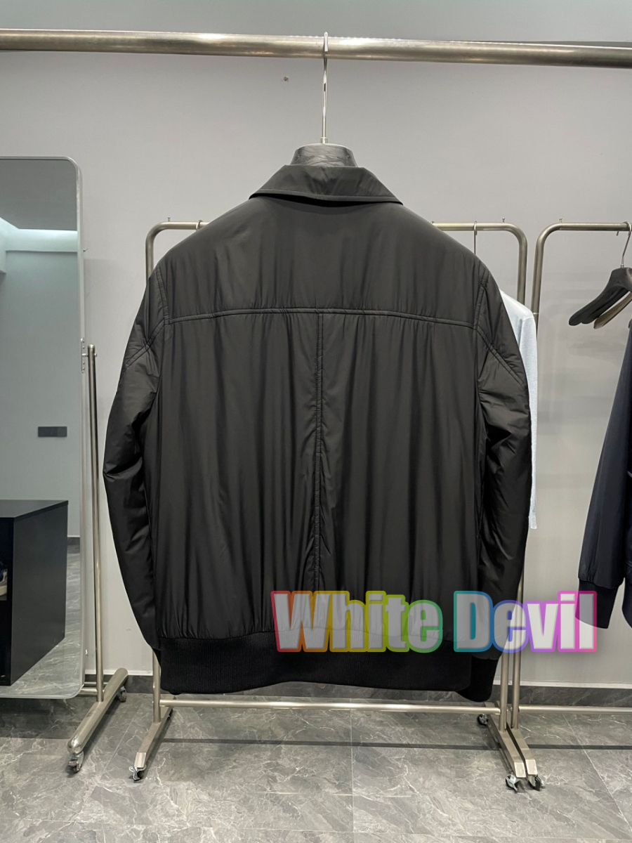 하얀악마 쿠치넬리 점퍼 (10).jpg