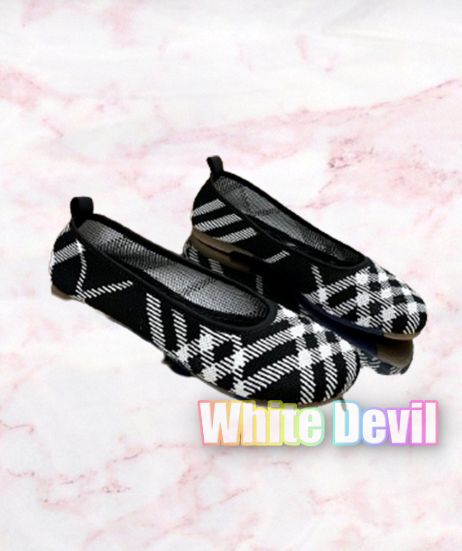 하얀악마 버버리 플랫 (12).JPG