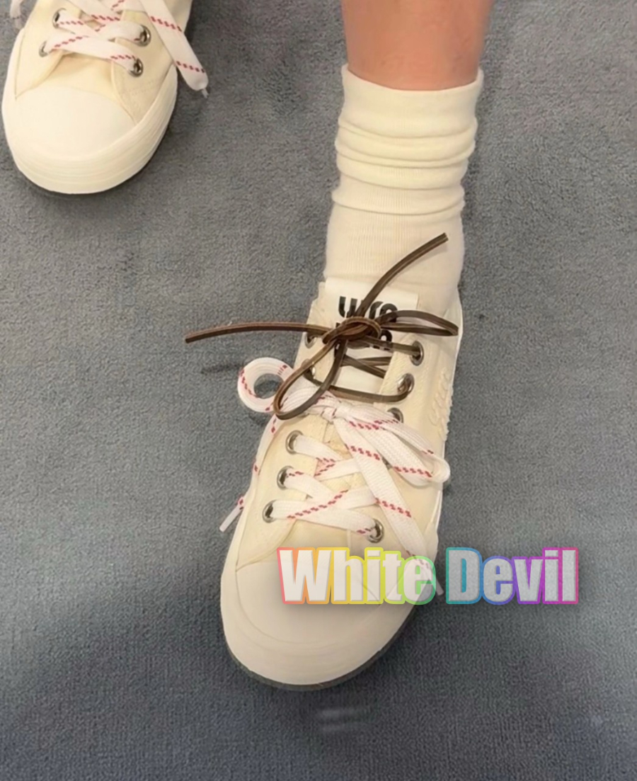 하얀악마 미우 스니커즈 (2).jpg