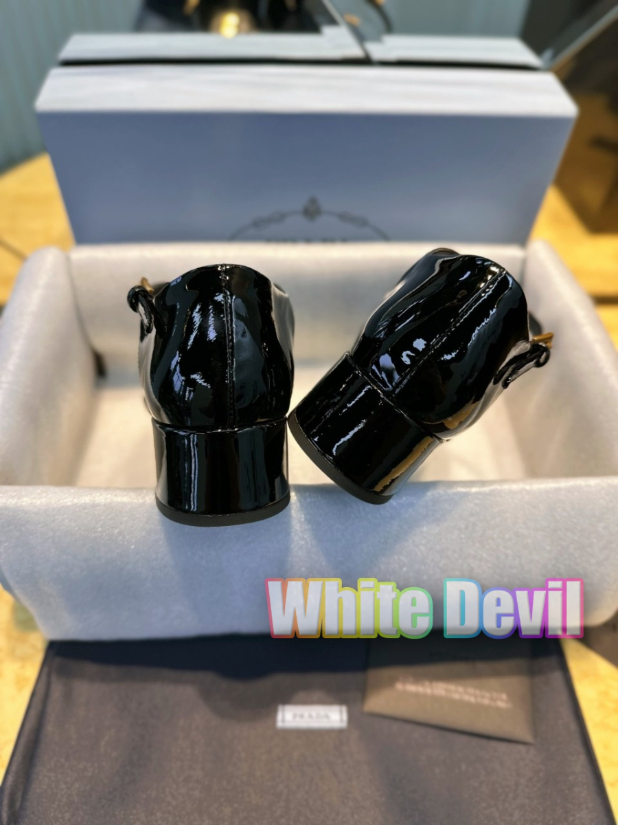 하얀악마 프라다 슬링백 (10).jpg