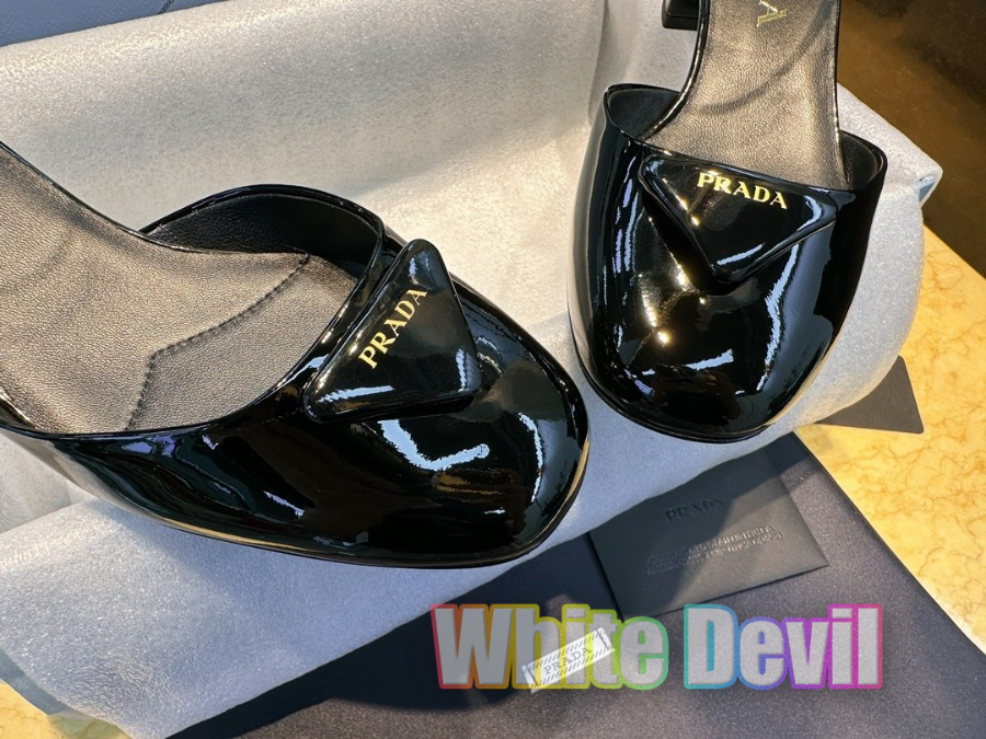 하얀악마 프라다 슬링백 (12).jpg