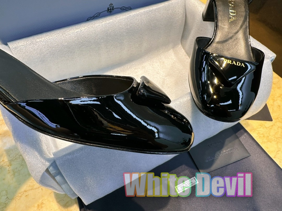 하얀악마 프라다 슬링백 (13).jpg
