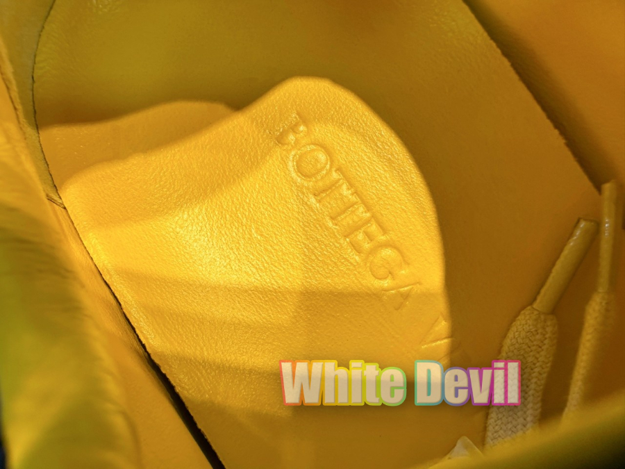 하얀악마 프라다 스니커즈 (16).jpg