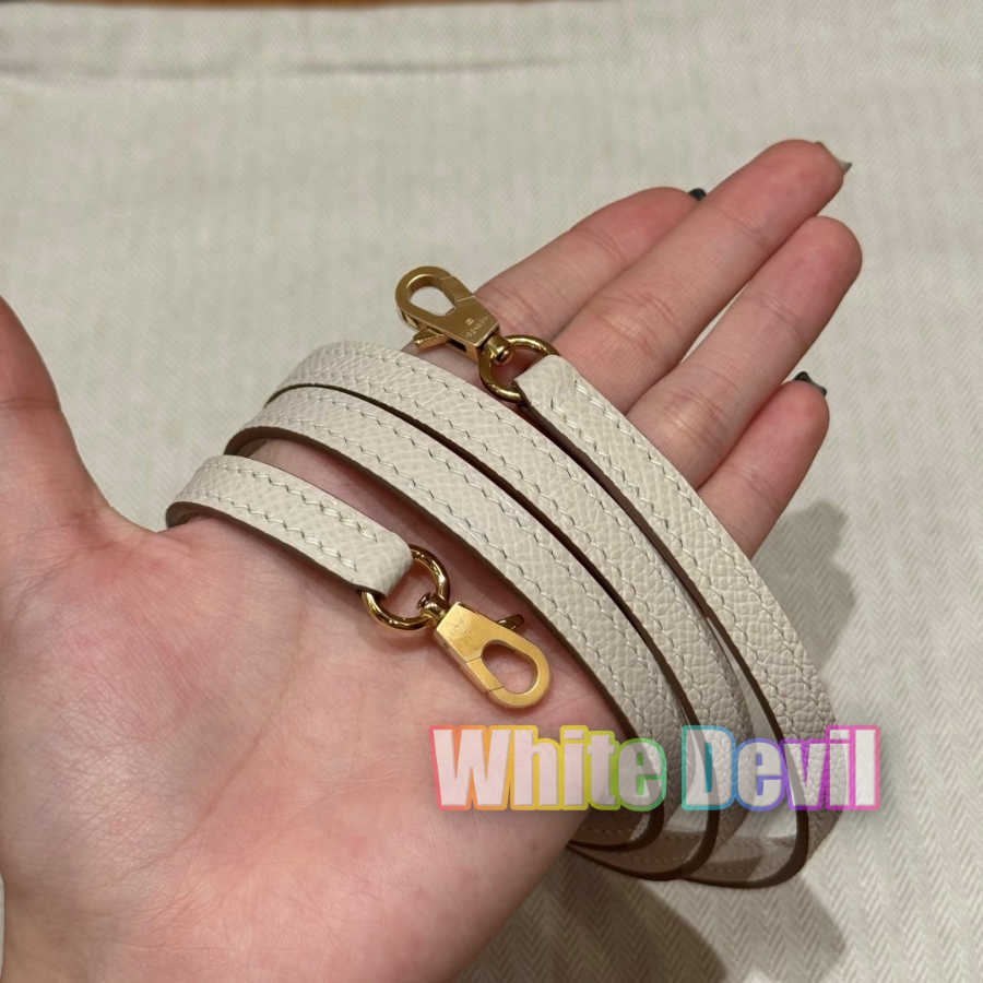 하얀악마 에르 미니켈리 (14).jpg