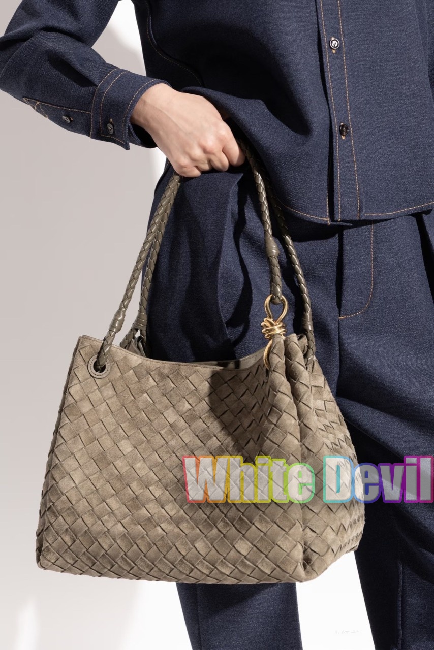 하얀악마 보테가 파라슈트 (2).jpg