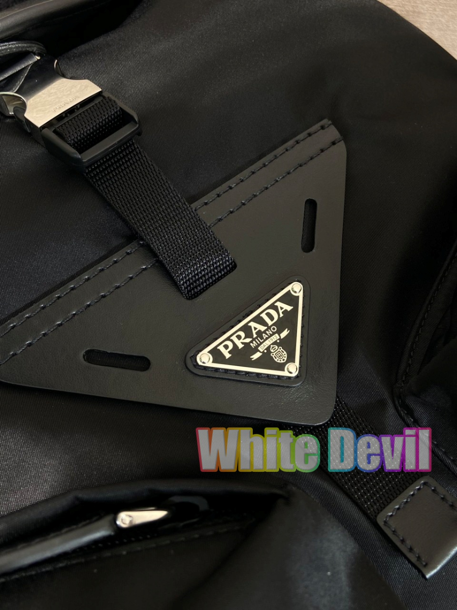 하얀악마 프라다 백팩 (10).jpg