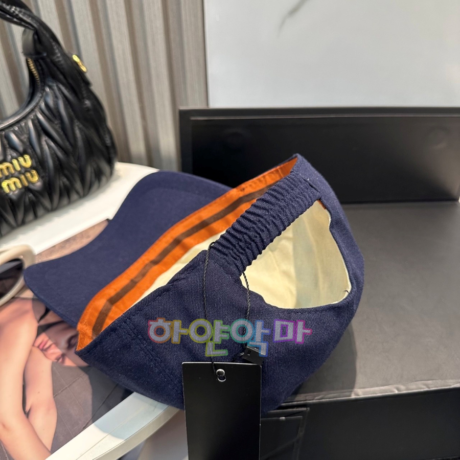 하얀악마 제냐 모자 (4).jpg