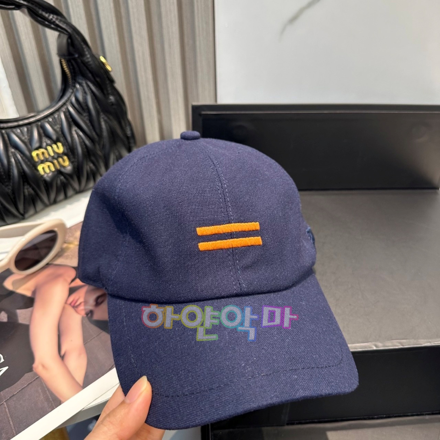 하얀악마 제냐 모자 (6).jpg