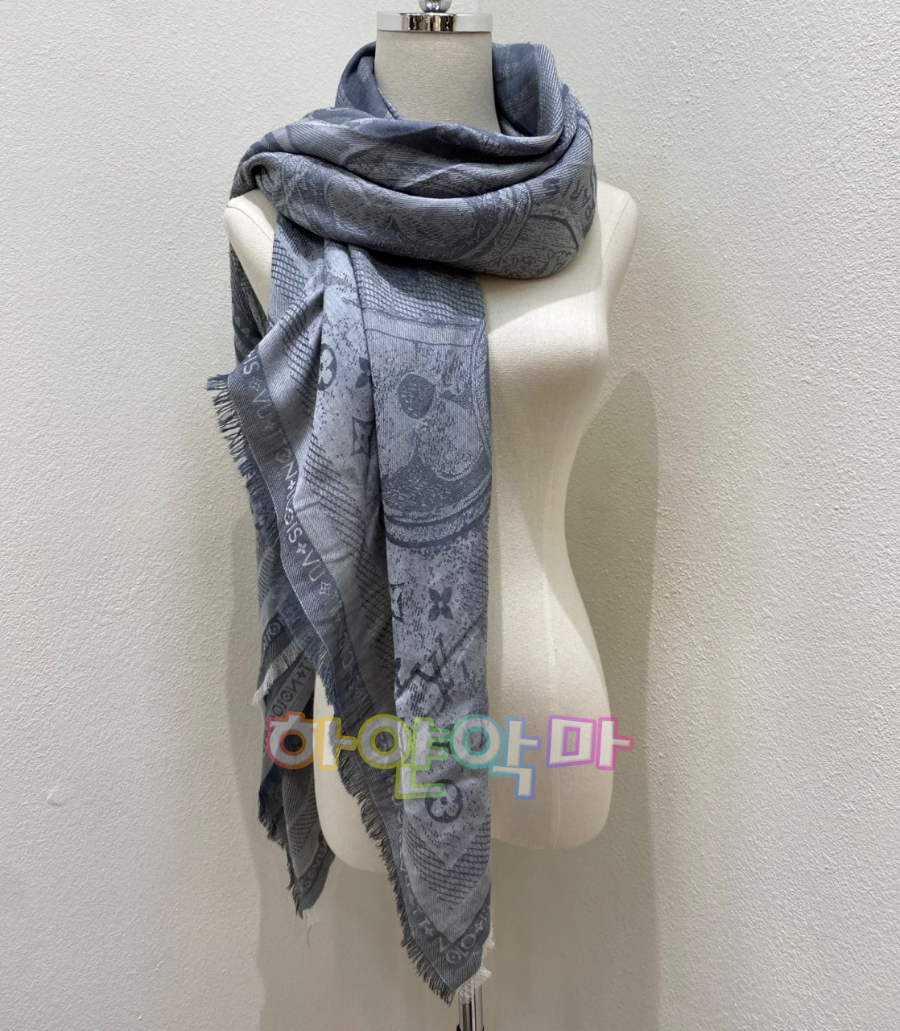 하얀악마 루이 스카프 (1).jpg