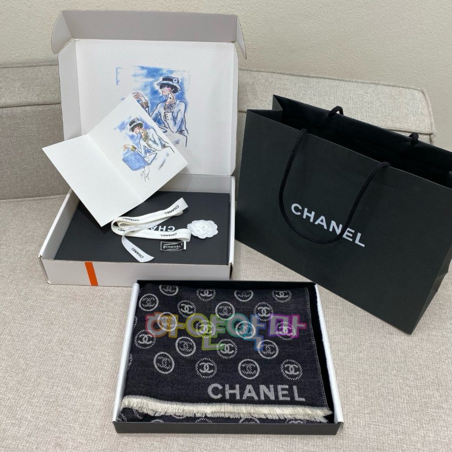 하얀악마 샤넬 스카프 (2).jpg