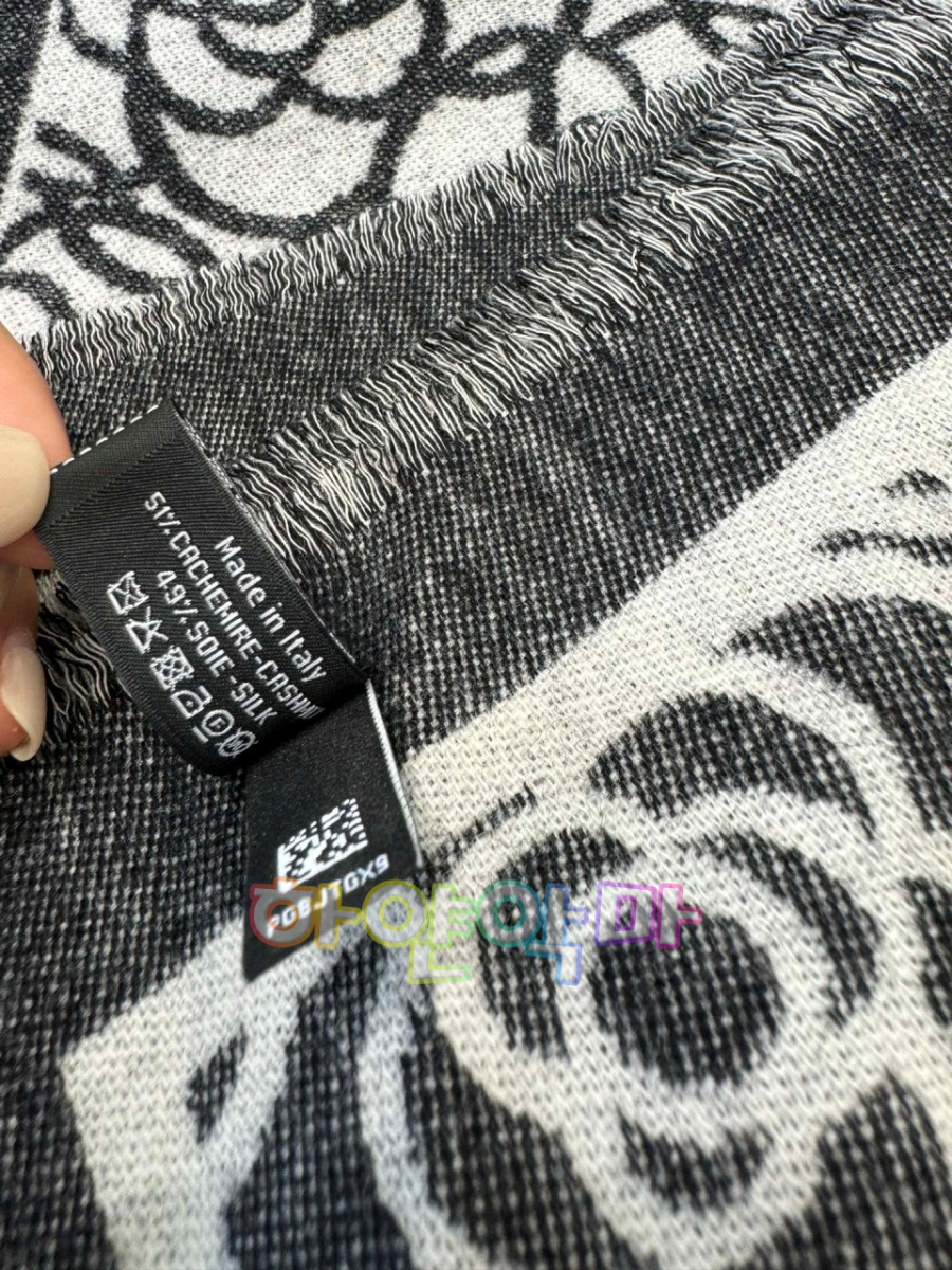 하얀악마 샤넬 머플러 (7).jpg