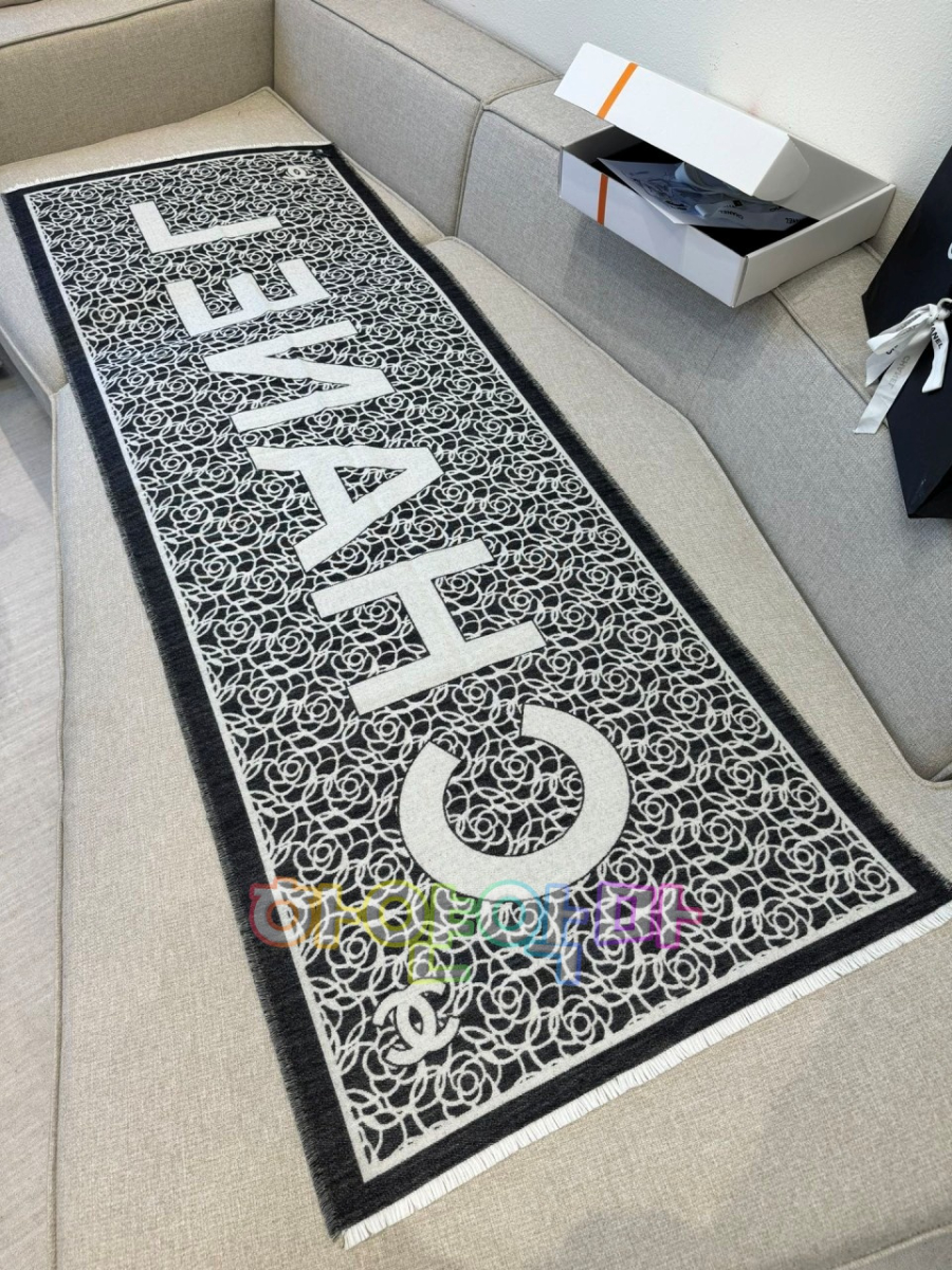 하얀악마 샤넬 머플러 (10).jpg