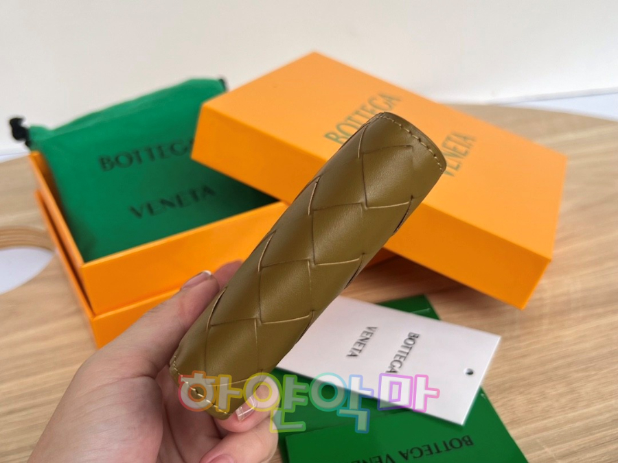 하얀악마 보테가 지갑 (8).jpg