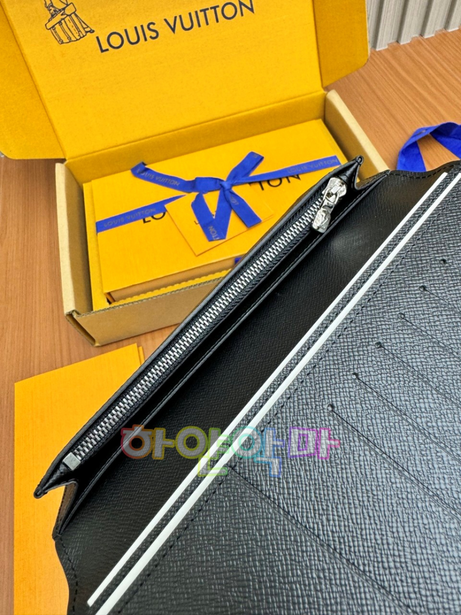 하얀악마 루이 지갑 (4).jpg