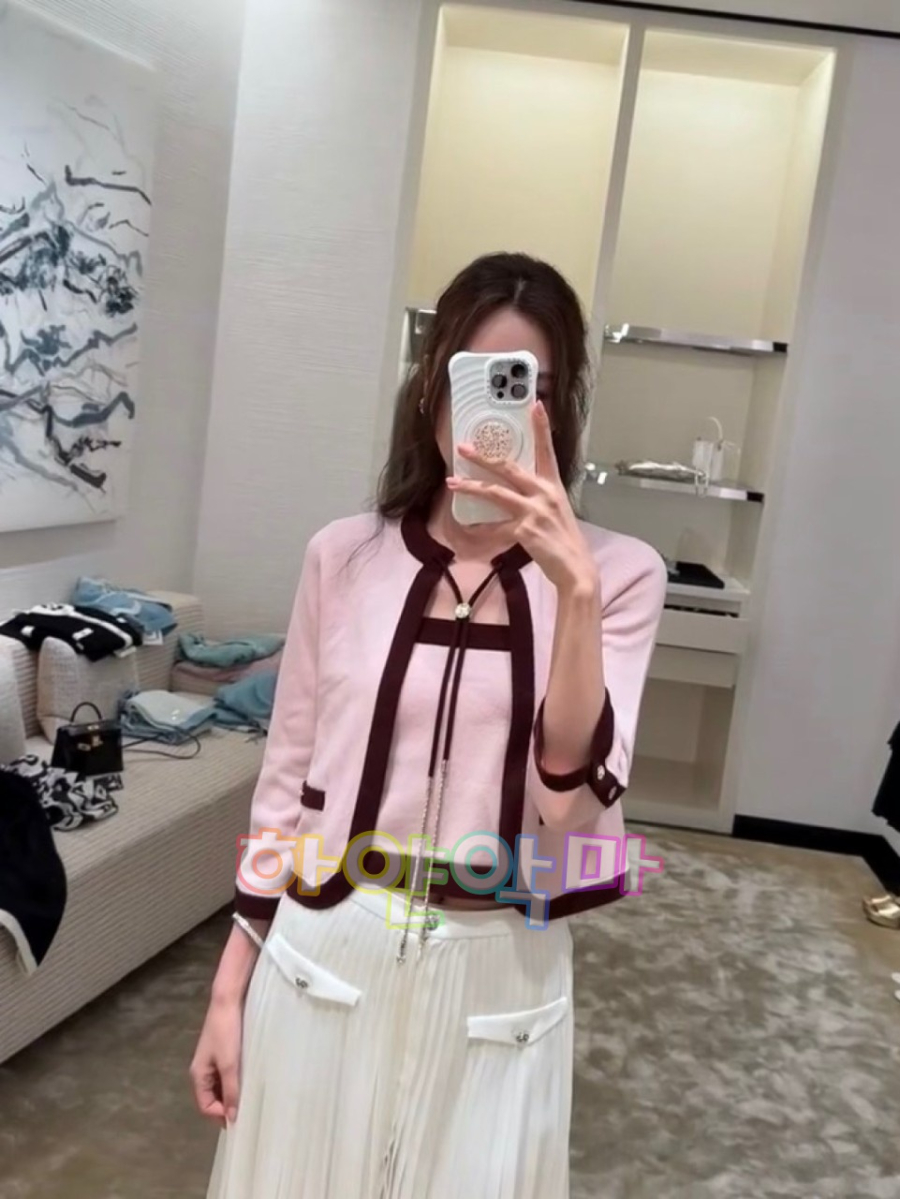 하얀악마 샤넬 가디건 (1).jpg