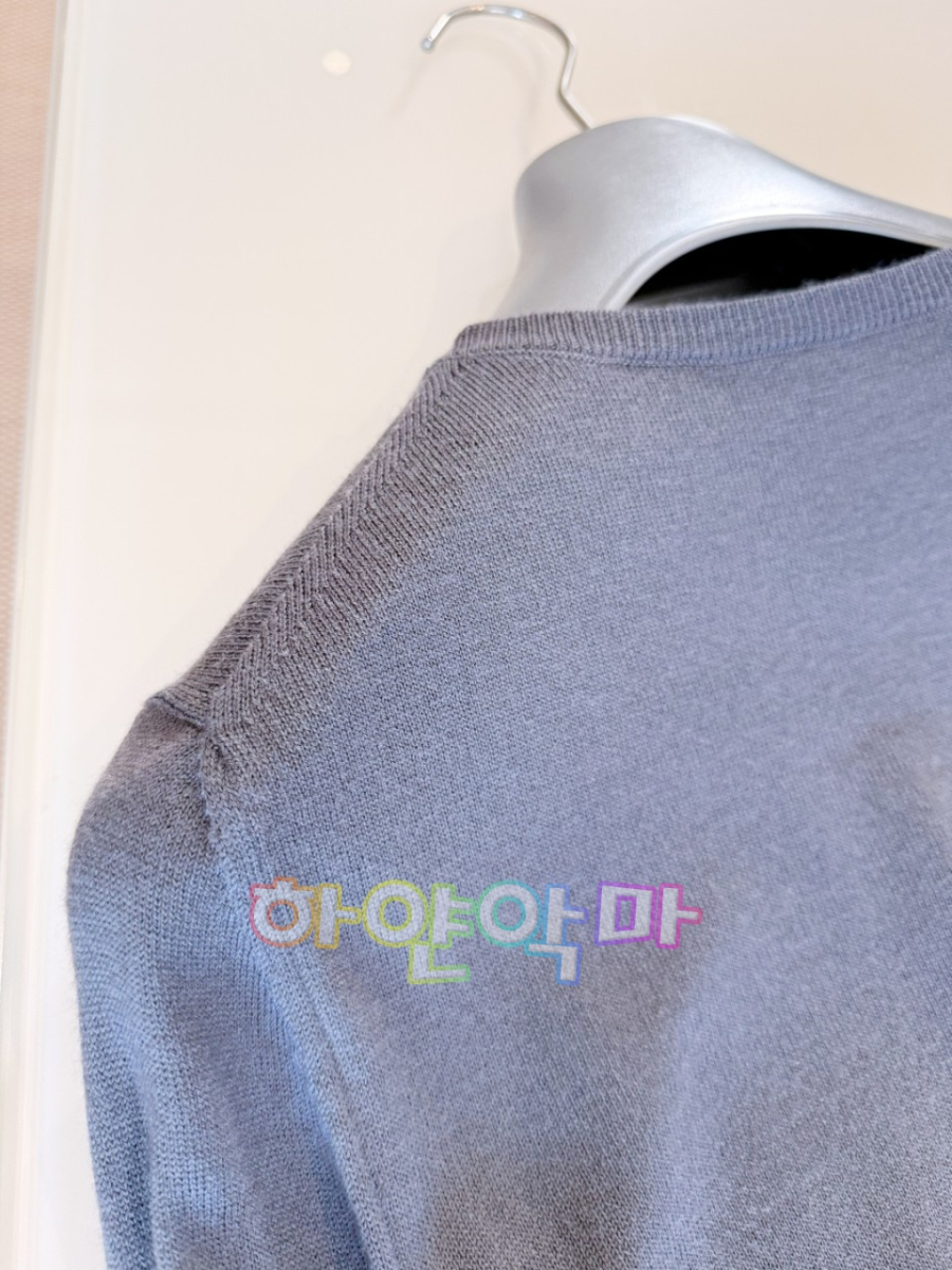 하얀악마 프라다 니트 (9).jpg