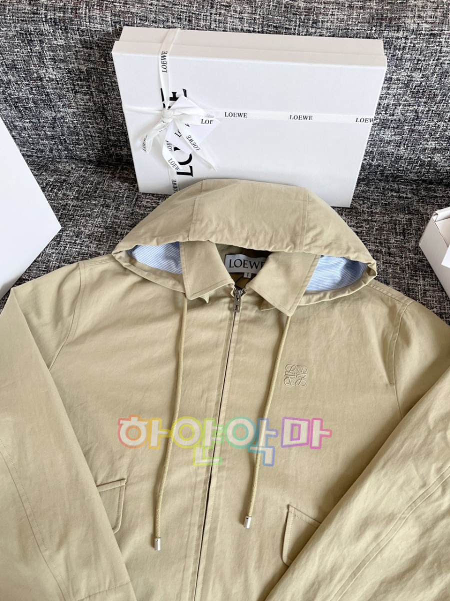 하얀악마 로에베 자켓 (13).jpg