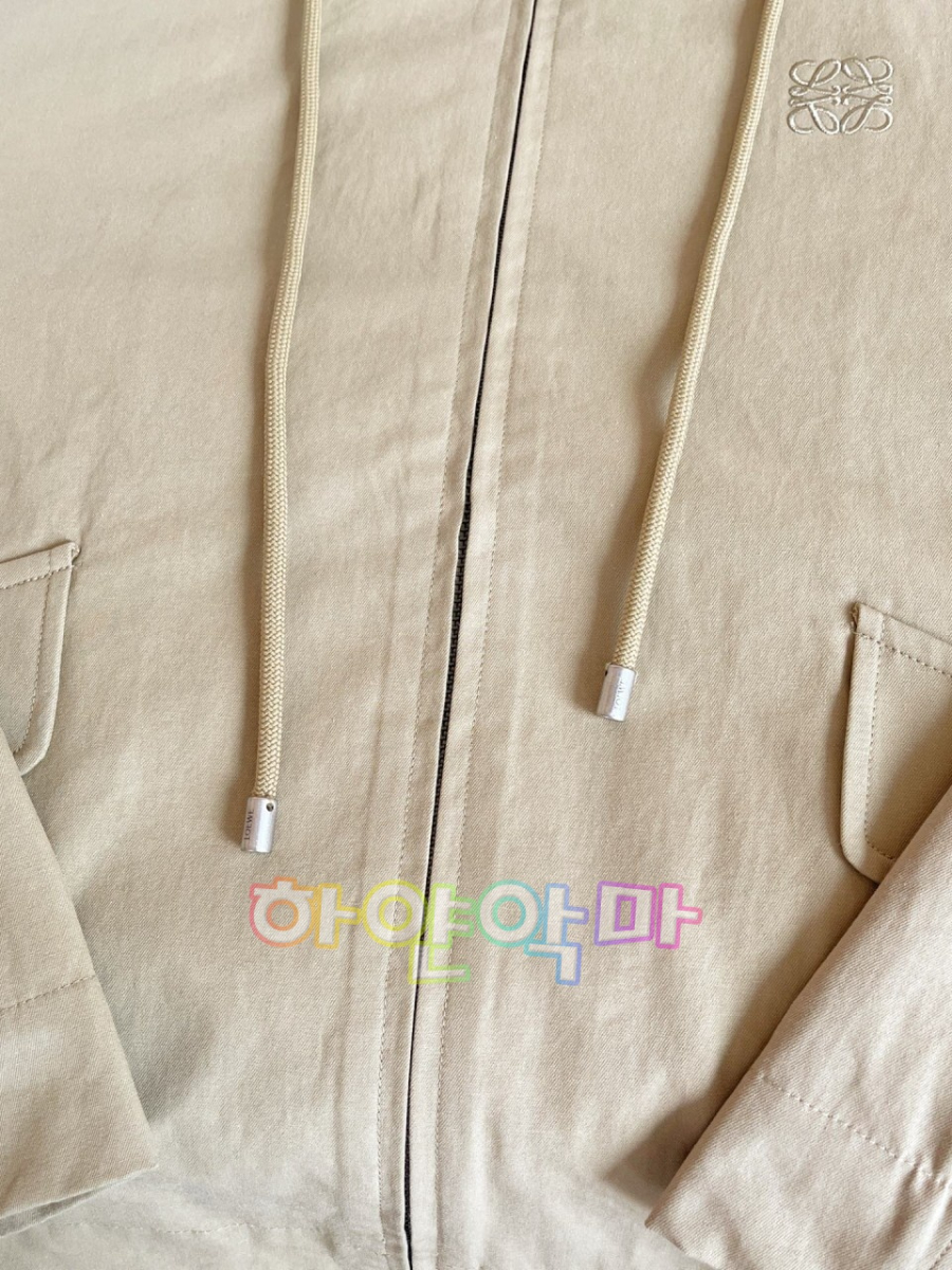 하얀악마 로에베 자켓 (16).jpg