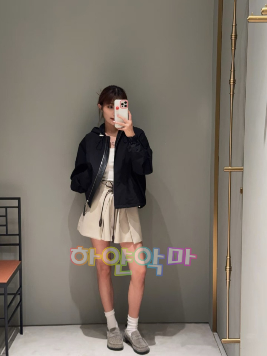 하얀악마 로에베 자켓 (1).jpg