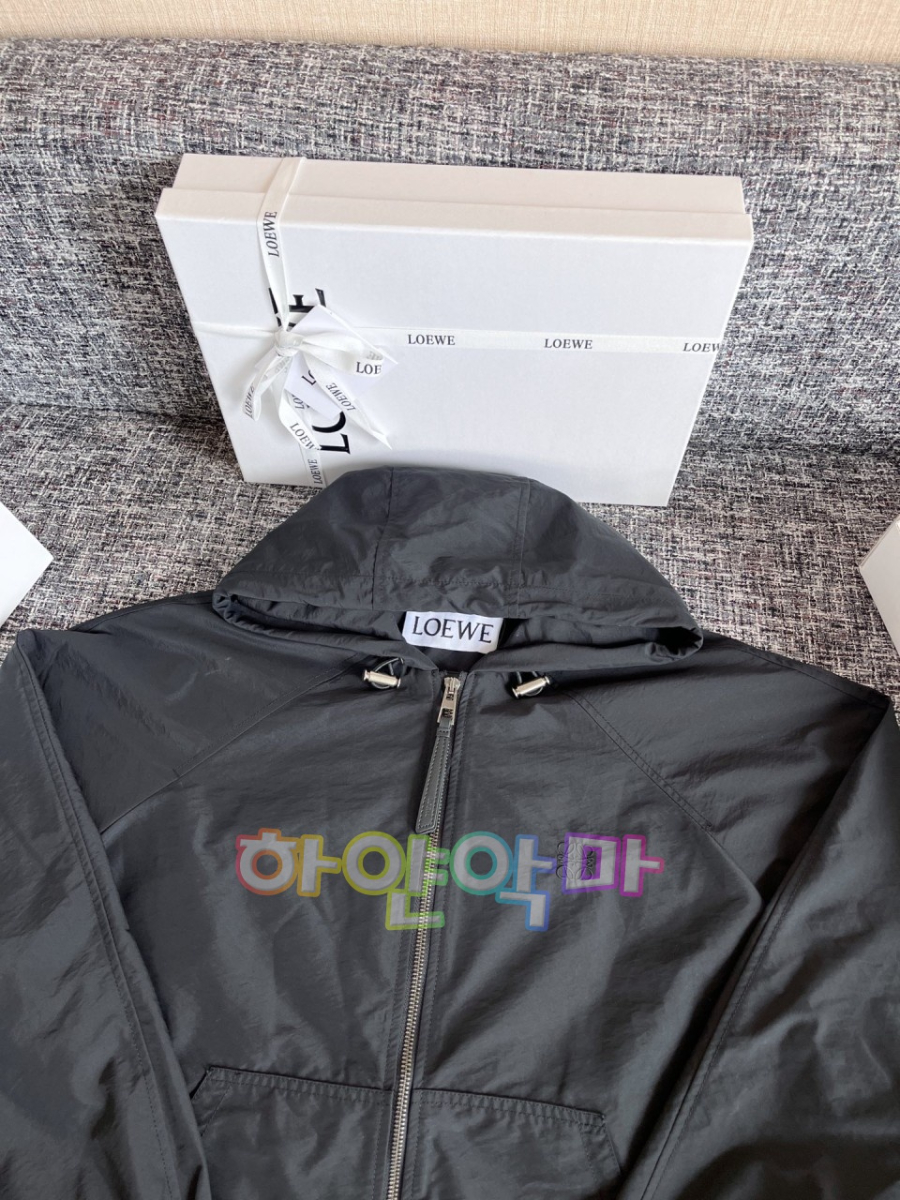 하얀악마 로에베 자켓 (14).jpg