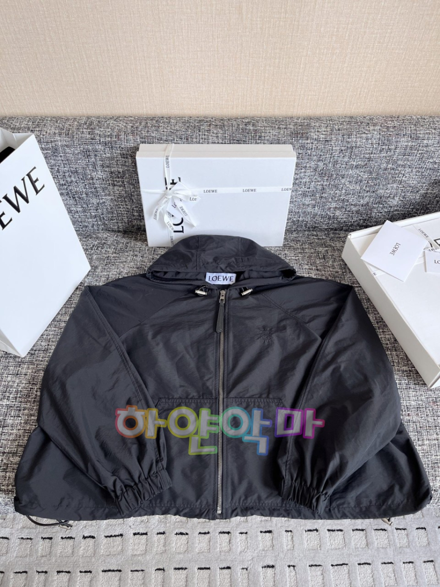 하얀악마 로에베 자켓 (13).jpg