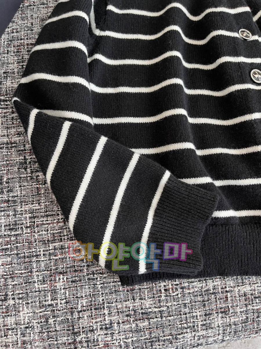 하얀악마 샤넬 가디건 (17).jpg