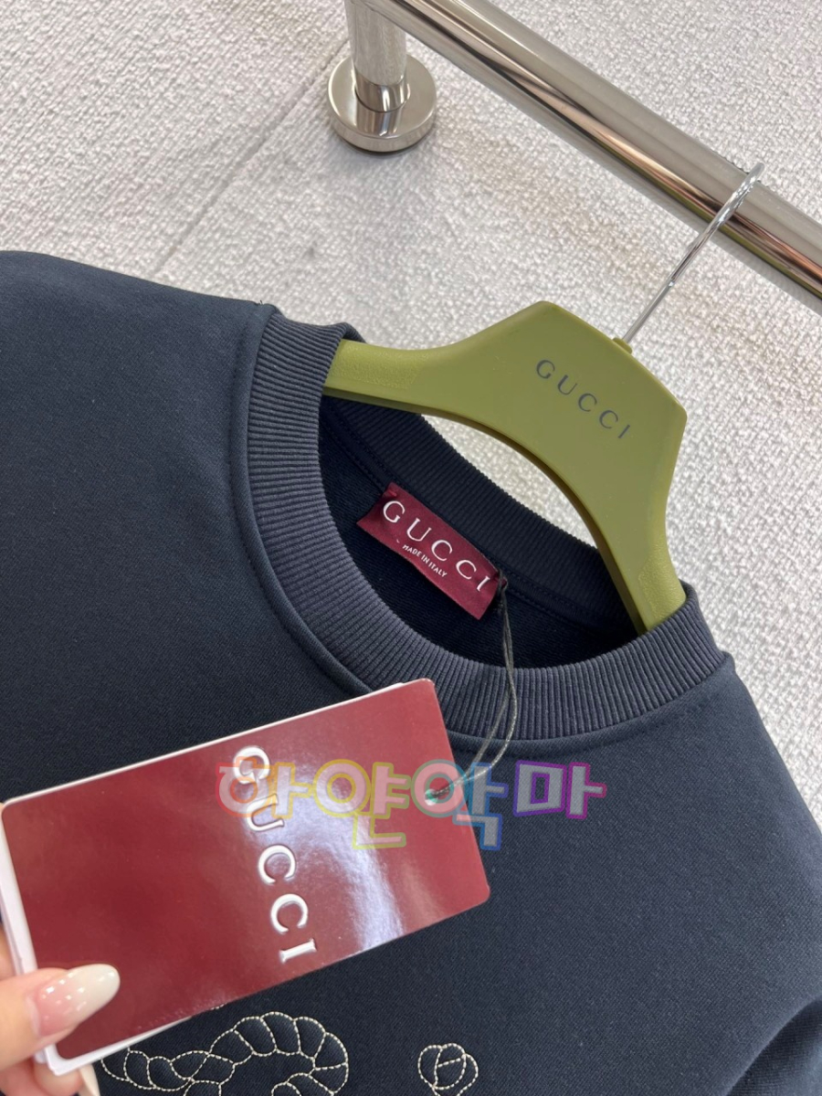 하얀악마 구찌 맨투맨 (11).jpg