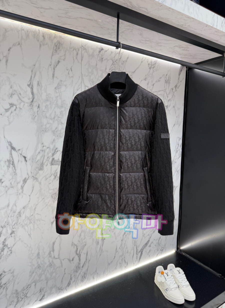 하얀악마 디올 패딩 (1).jpg