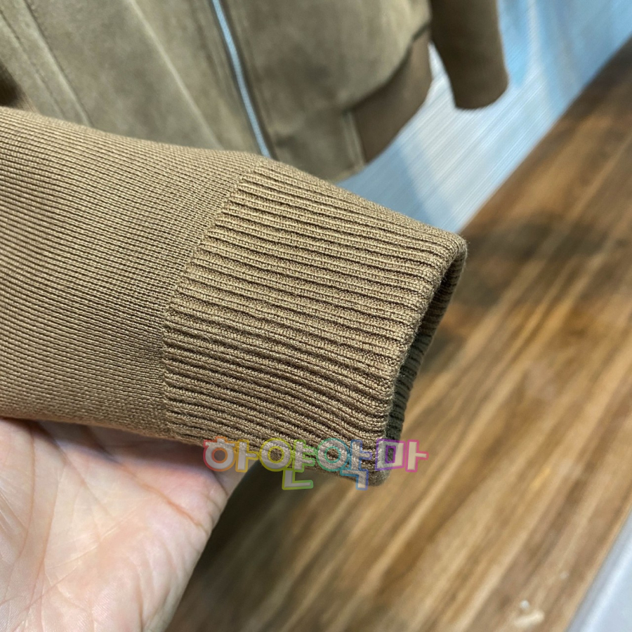 하얀악마 프라다 점퍼 (6).jpg