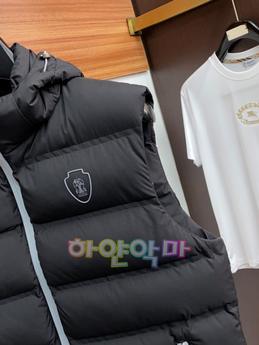 하얀악마 쿠치 패딩조끼 (4).jpg