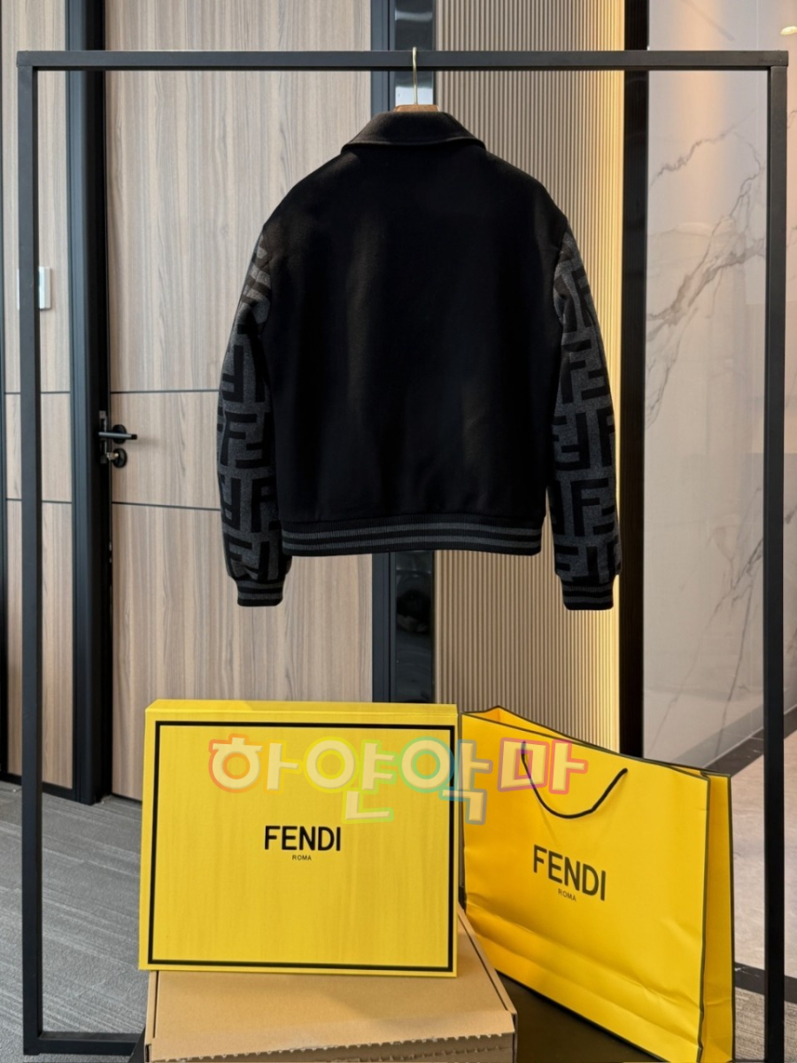 하얀악마 펜디 자켓 (8).jpg