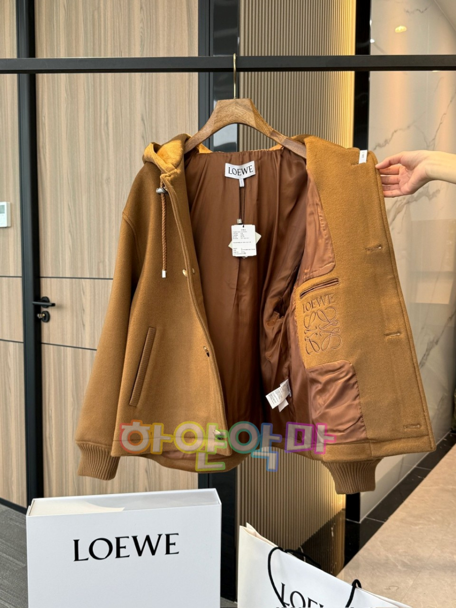 하얀악마 로에베 자켓 (5).jpg