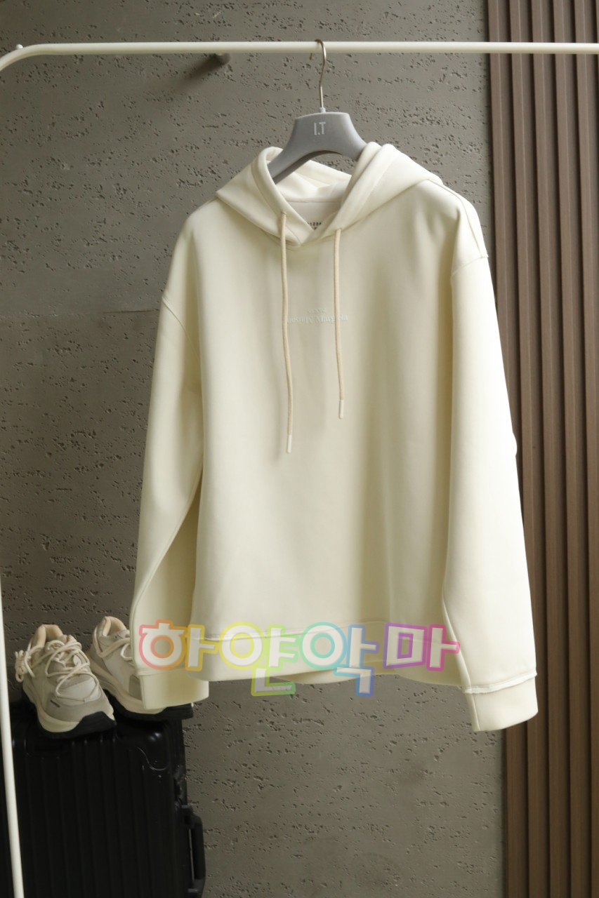 하얀악마 메종 후드티 (2).jpg