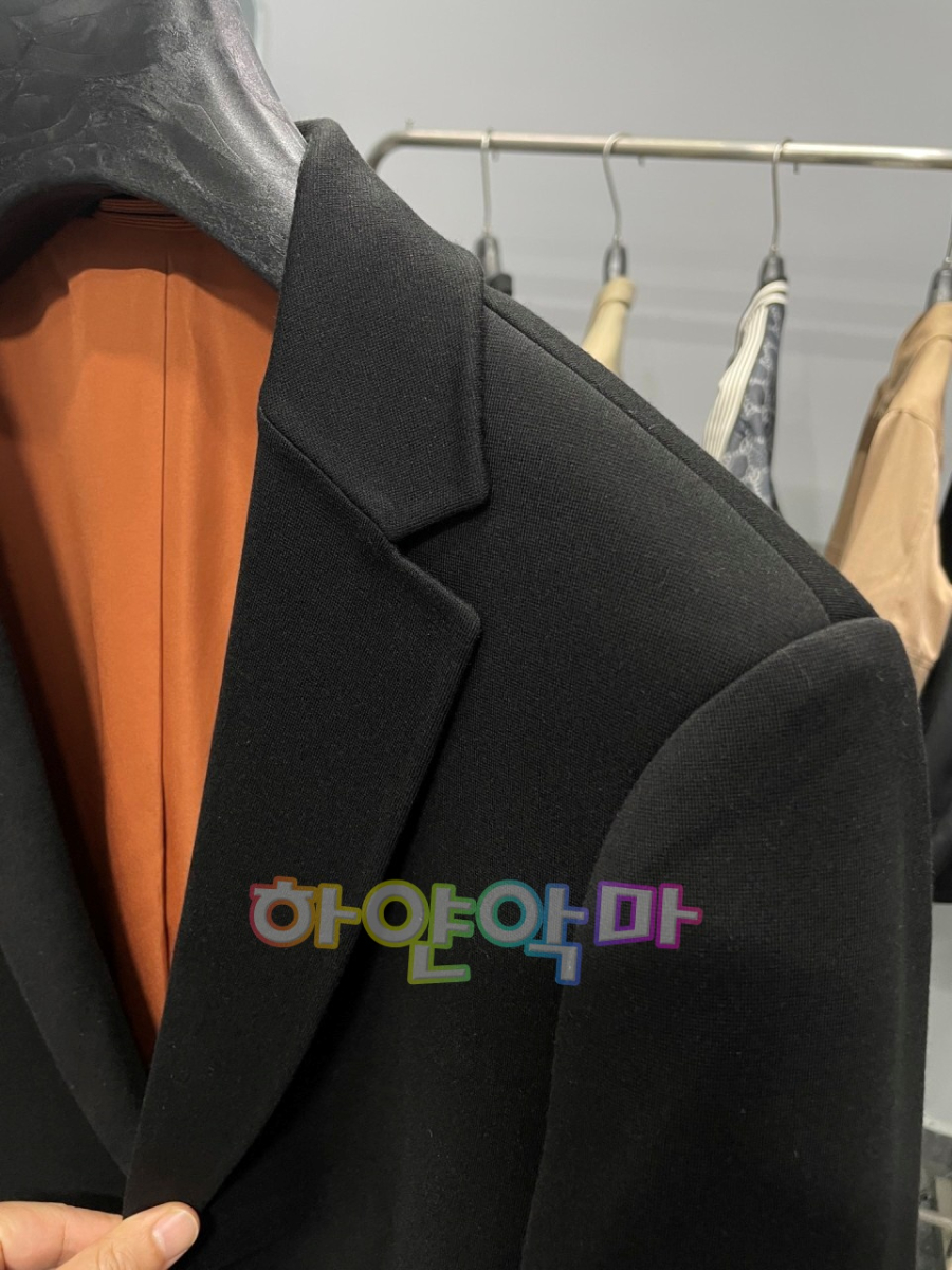 하얀악마 제냐 자켓 (7).jpg