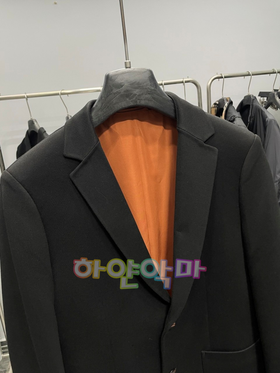 하얀악마 제냐 자켓 (6).jpg