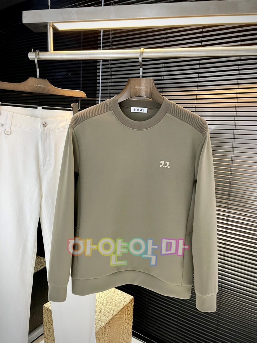 하얀악마 로에베 티셔츠 (2).jpg