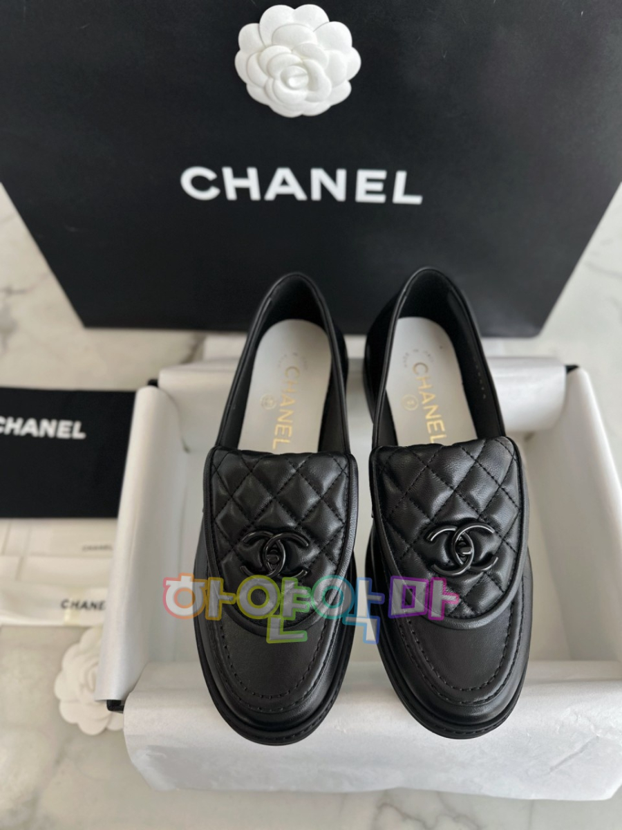 하얀악마 샤넬 로퍼 (2).jpg