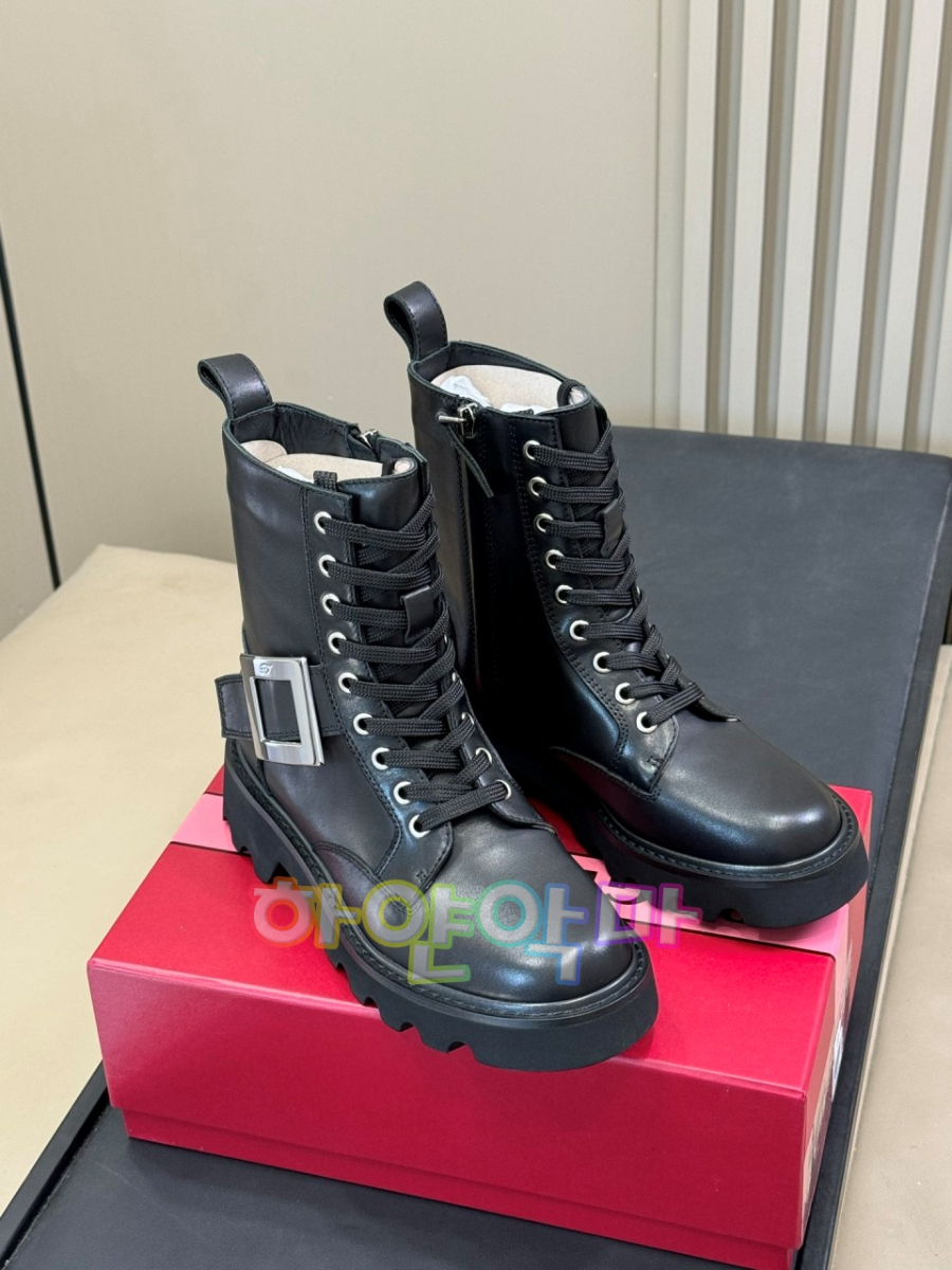 하얀악마 로저비비에 워커 (5).jpg