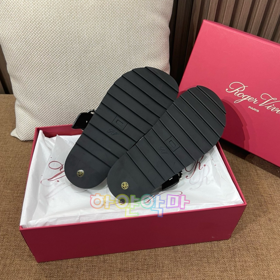 하얀악마 로저 블로퍼 (10).jpg