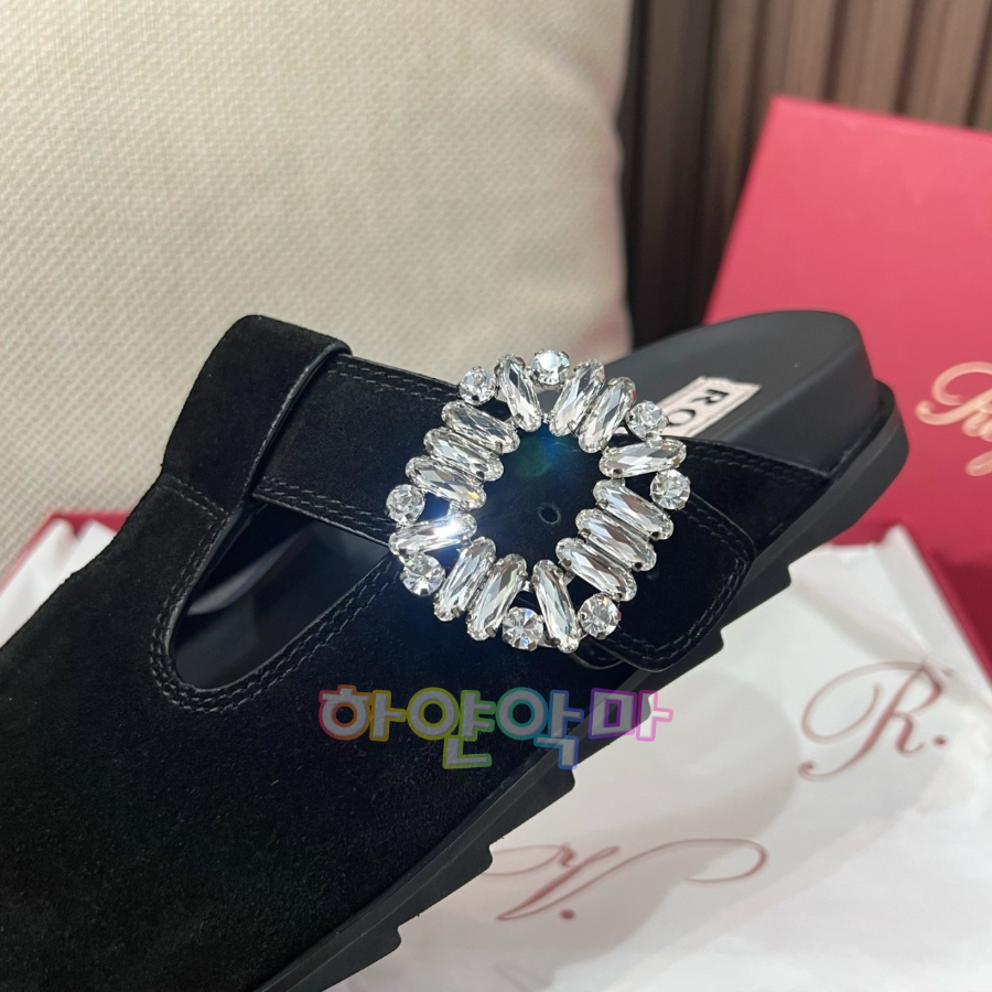 하얀악마 로저 블로퍼 (13).jpg