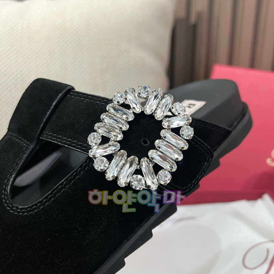 하얀악마 로저 블로퍼 (16).jpg