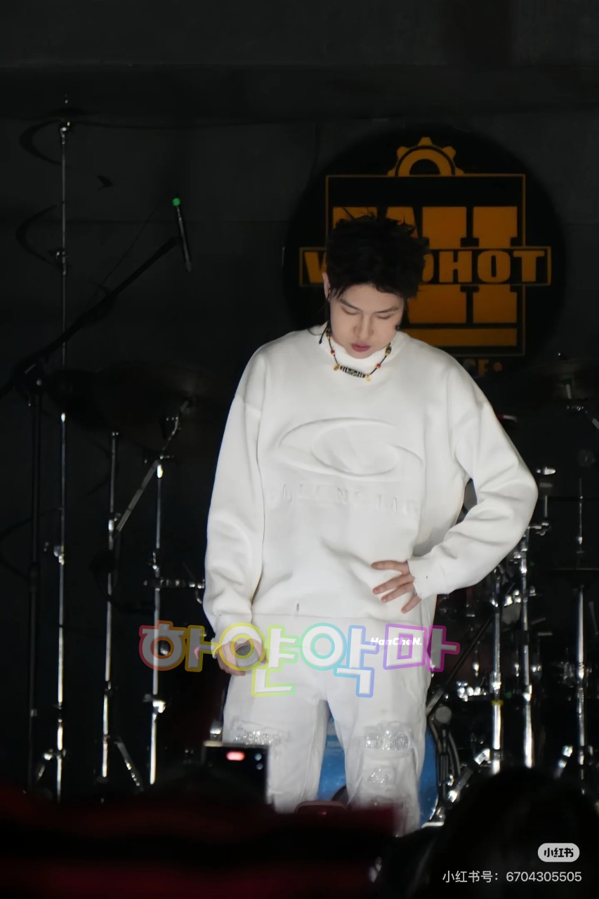 하얀악마 발렌 니트 (2).jpg