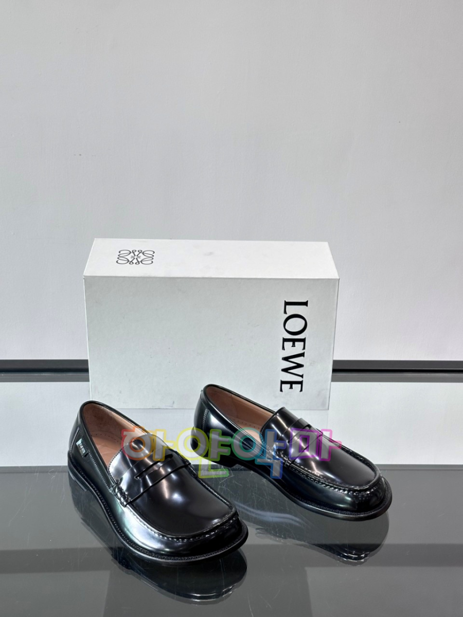 하얀악마 로에베 로퍼 (3).jpg