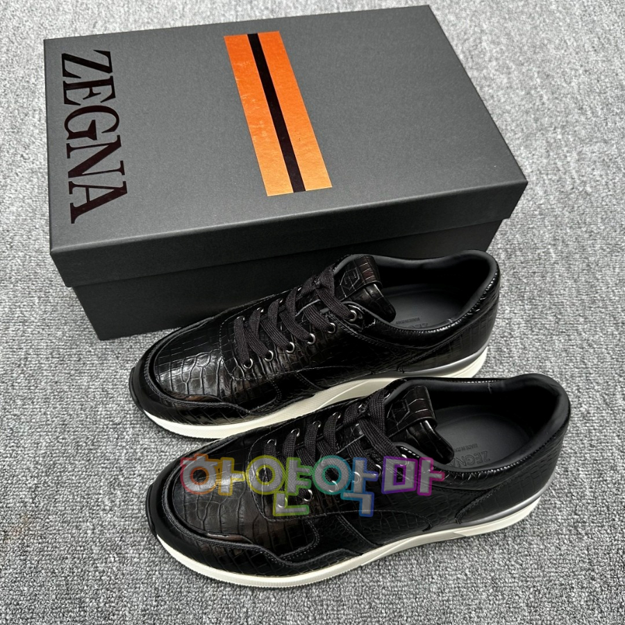 하얀악마 제냐 운동화 (2).jpg