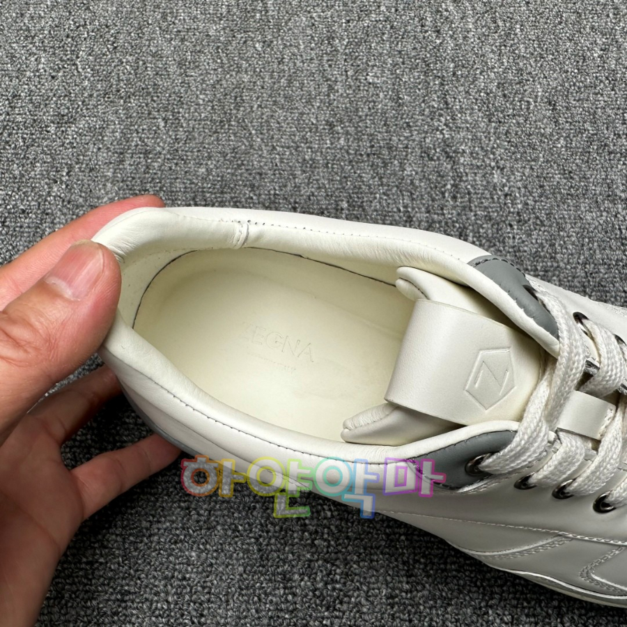 하얀악마 제냐 운동화 (11).jpg