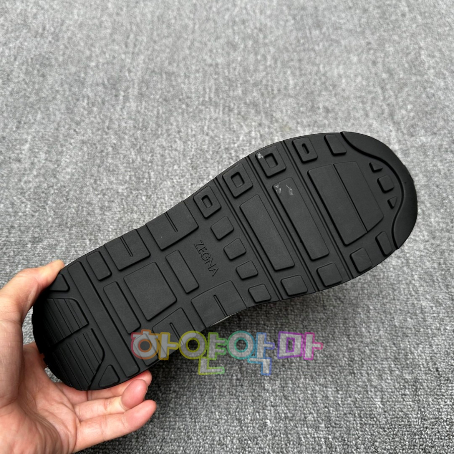 하얀악마 제냐 운동화 (14).jpg