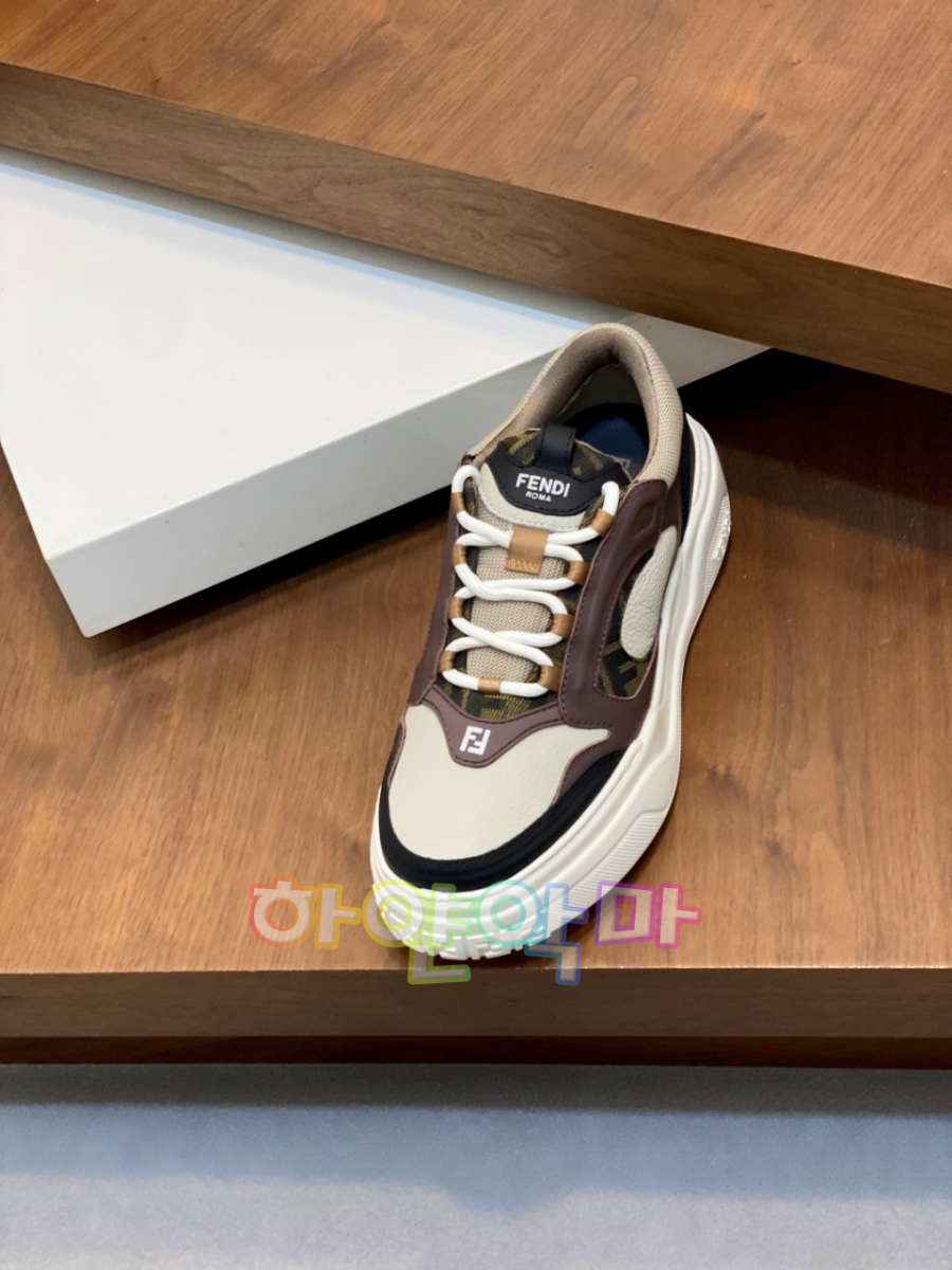 하얀악마 펜디 운동화 (7).jpg