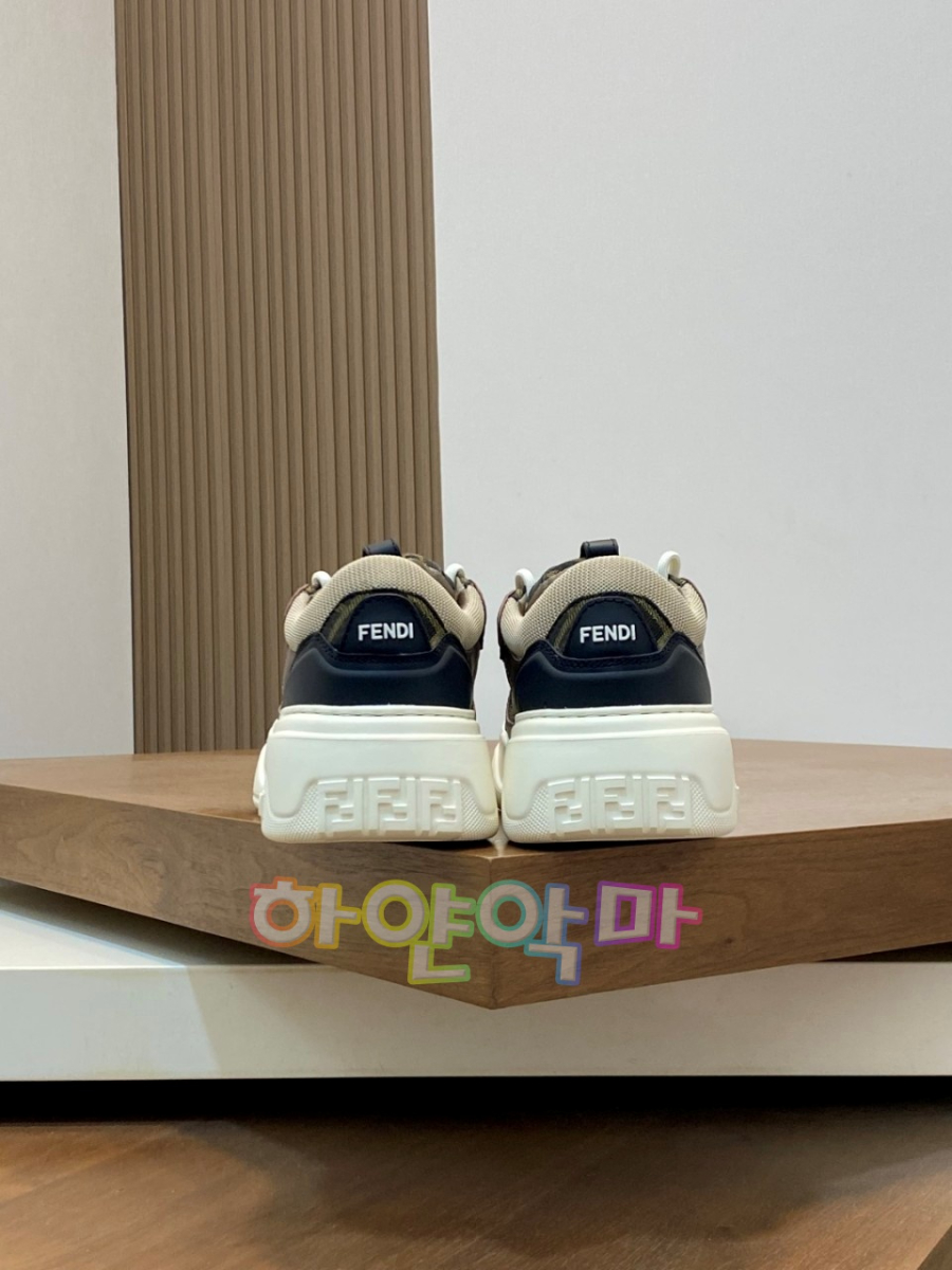 하얀악마 펜디 운동화 (9).jpg