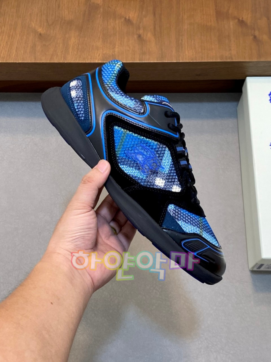 하얀악마 버버리 운동화 (7).jpg