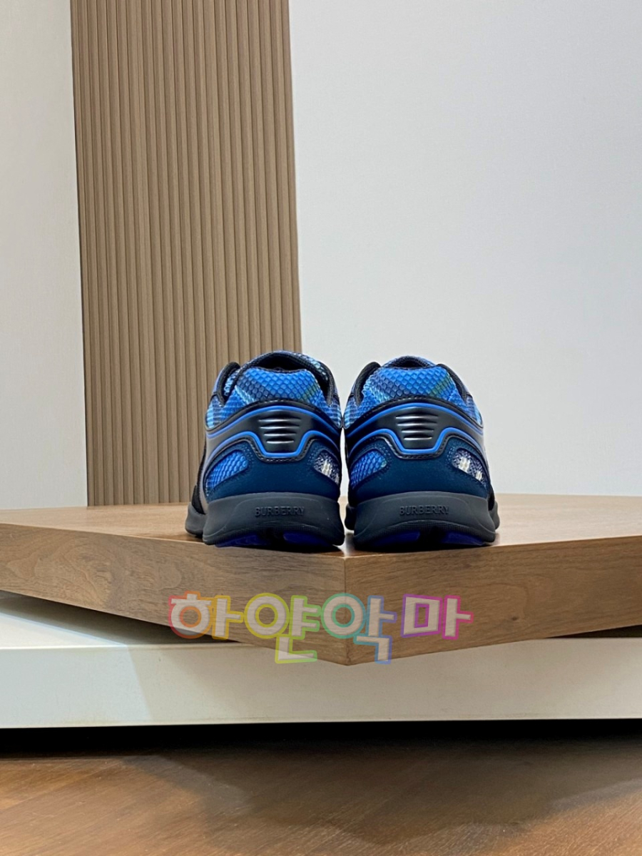 하얀악마 버버리 운동화 (11).jpg